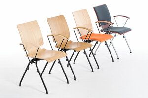 Die verschiedenen Varianten der Alabama Armlehnenstühle können miteinander kombiniert werden